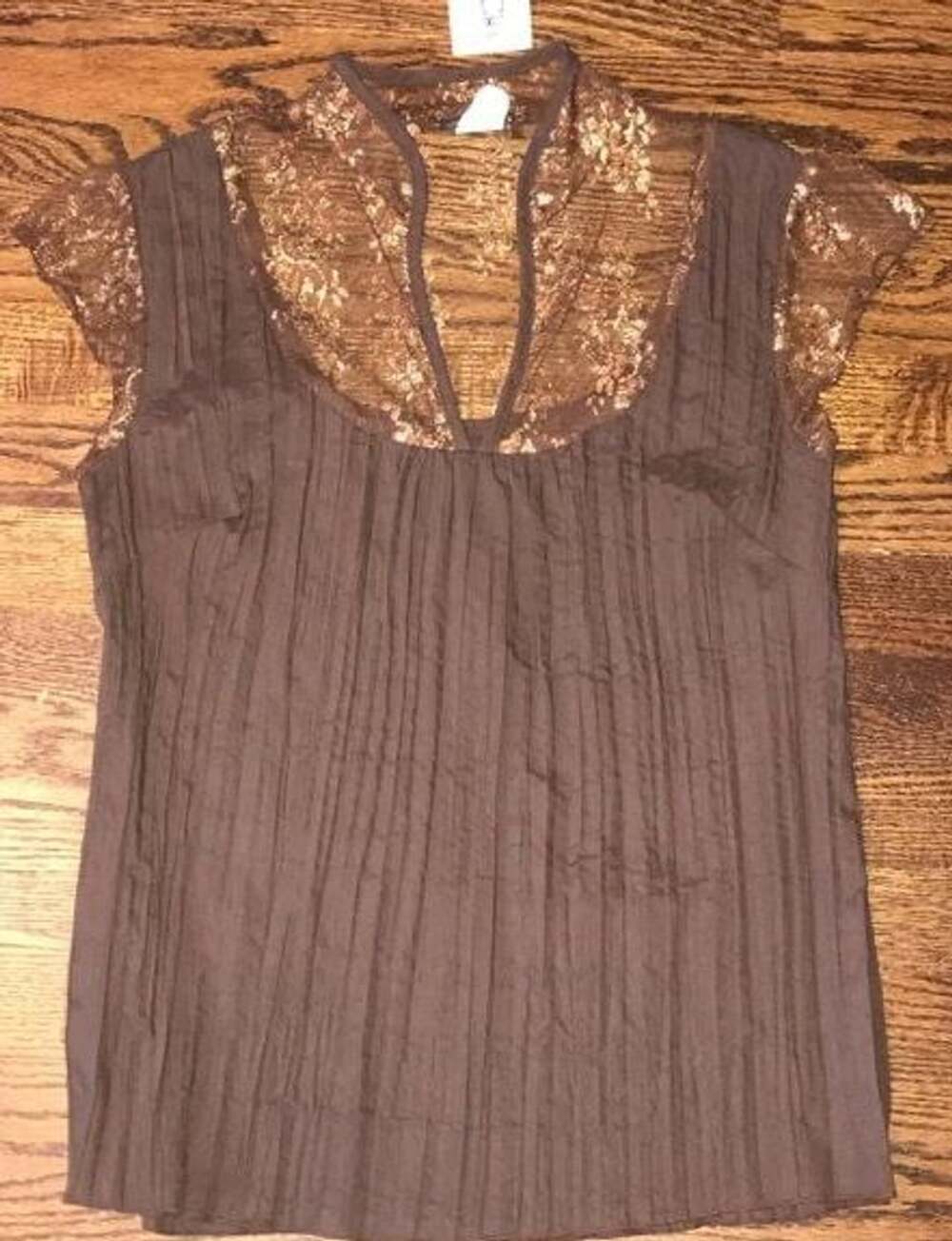 👚Brown & Gold Linen & Lace Top